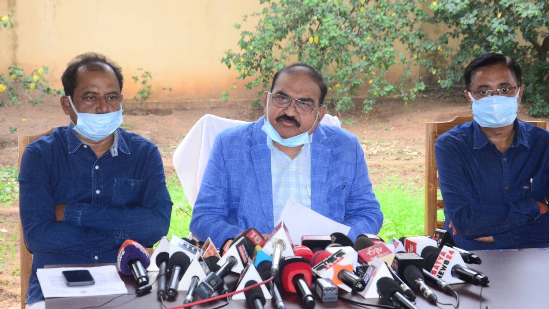 BJP Alleges Rs 9 Lakh Cr Mining Scam, Demands CBI Probe