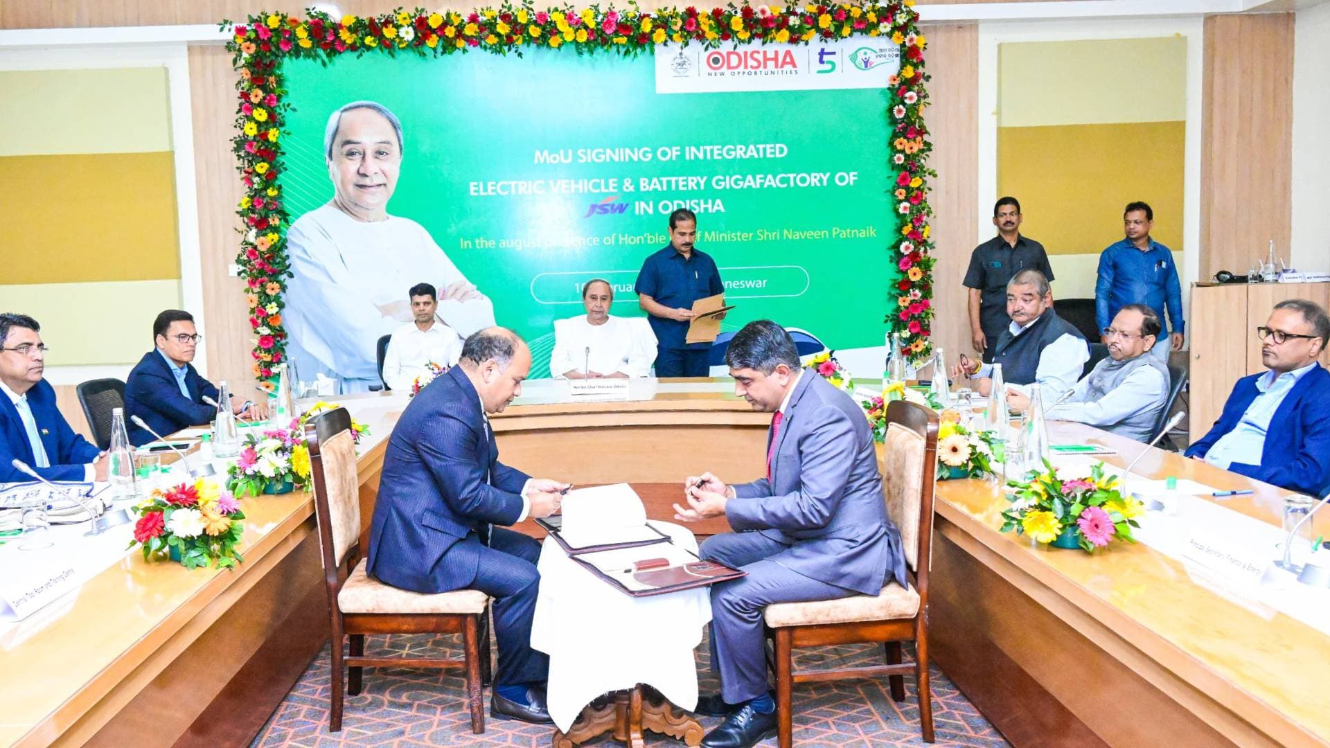 Odisha Govt JSW Group Sign MoU For Rs 40000 Cr Integrated EV Manufacturing Facility