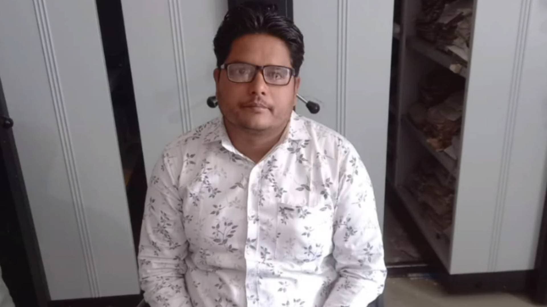 Senior Revenue Assistant Caught Red-Handed Taking Bribe In Balangir