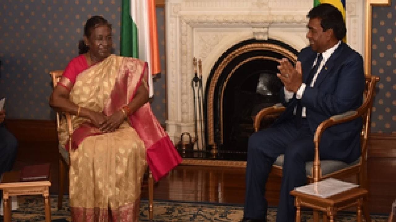 President Murmu Discusses Avenues With Mauritian Counterpart Roopun To Advance Bilateral Ties