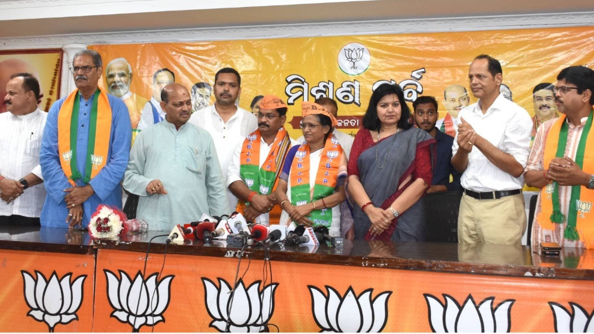Odisha: Former Kendrapara MP Archana Nayak, Others Join BJP