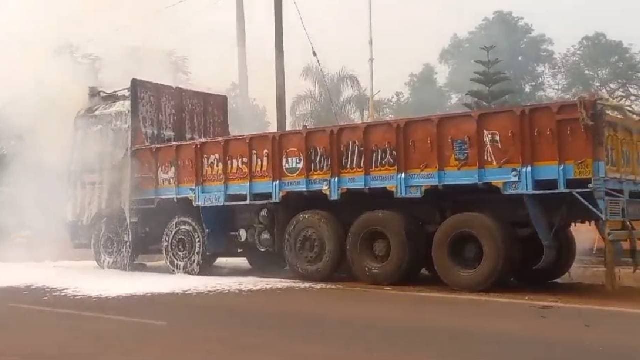 Truck Burnt As Cooking With LPG Causes Spread Of Fire