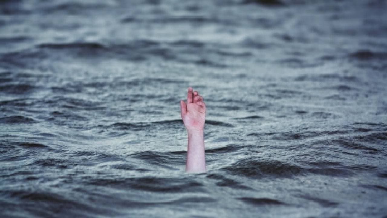 Swell Surge In Sea Kills Five Medicos Off Kanyakumari Beach
