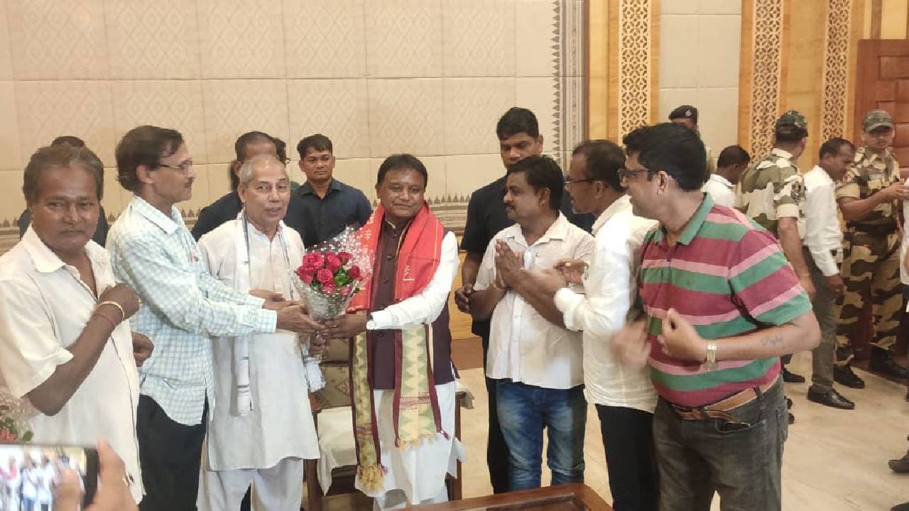 Senior Journalists' Association Greets New CM Majhi