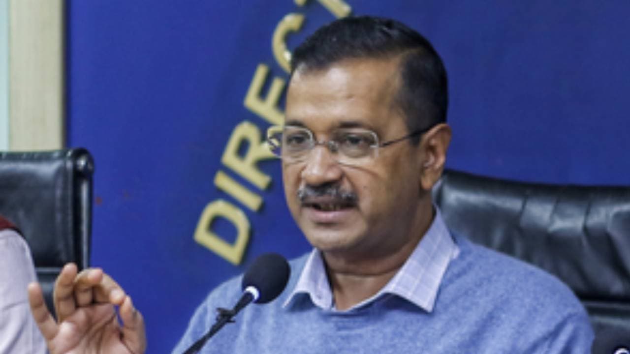 Crime Branch Team Reaches Kejriwal's Residence To Serve Notice