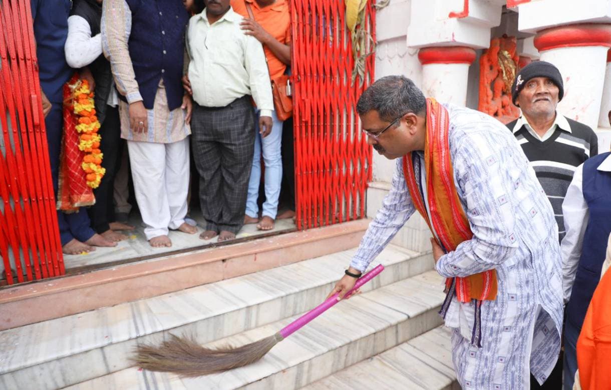 Fortunate To Offer A Sacred Lamp To Maa Samaleswari: Dharmendra Pradhan