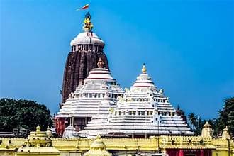 Over 1 Lakh Devotees Take Darshan Of Shreemandir Trinity In Rajarajeshwar Besha