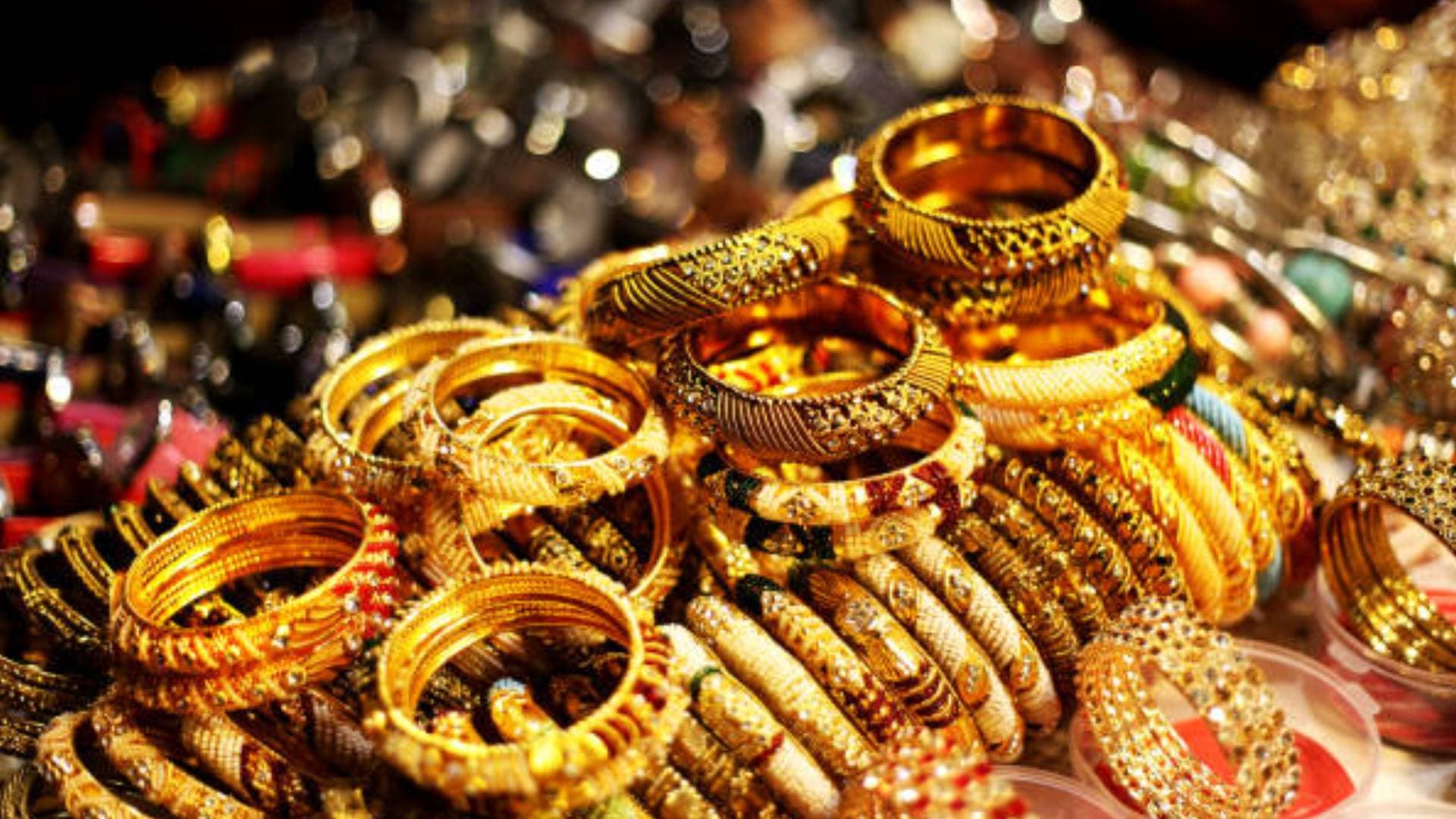 Gold Prices See A Rise For Second Consecutive Day