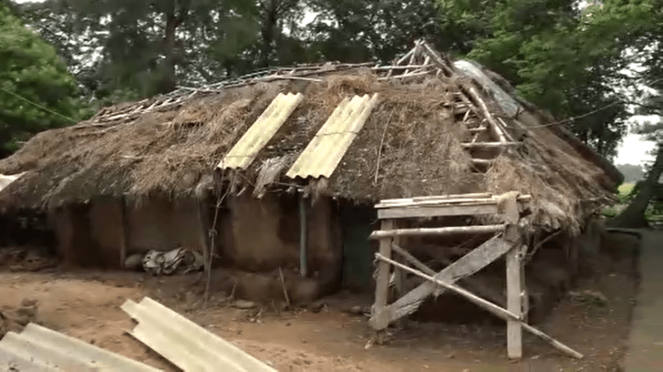ସାନ୍ତାଳ ଗାଁକୁ ବିକାଶ ଧୋକା