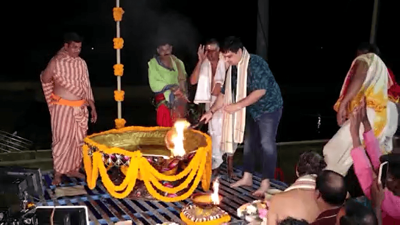 ଶ୍ରୀ ଲୋକନାଥଙ୍କ ପୀଠରେ ପ୍ରଜ୍ବଳିତ ହେଲା ସର୍ବବୃହତ ଜଗତ ମଙ୍ଗଳ ଜାଗର ଦୀପ