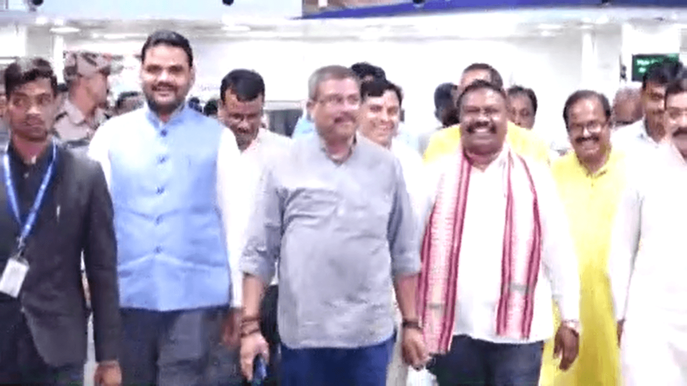 ରାଜ୍ୟରେ ନିଯୁକ୍ତି ପାଇବେ ୧୬,୦୦୯ କନିଷ୍ଠ ଶିକ୍ଷକ ଶିକ୍ଷୟିତ୍ରୀ