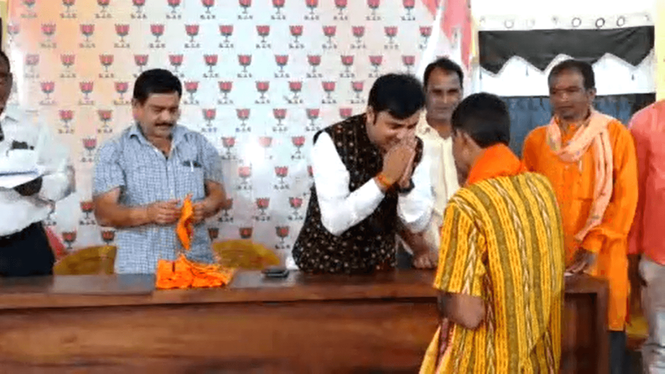 Many BJD Workers Join BJP in Jharsuguda