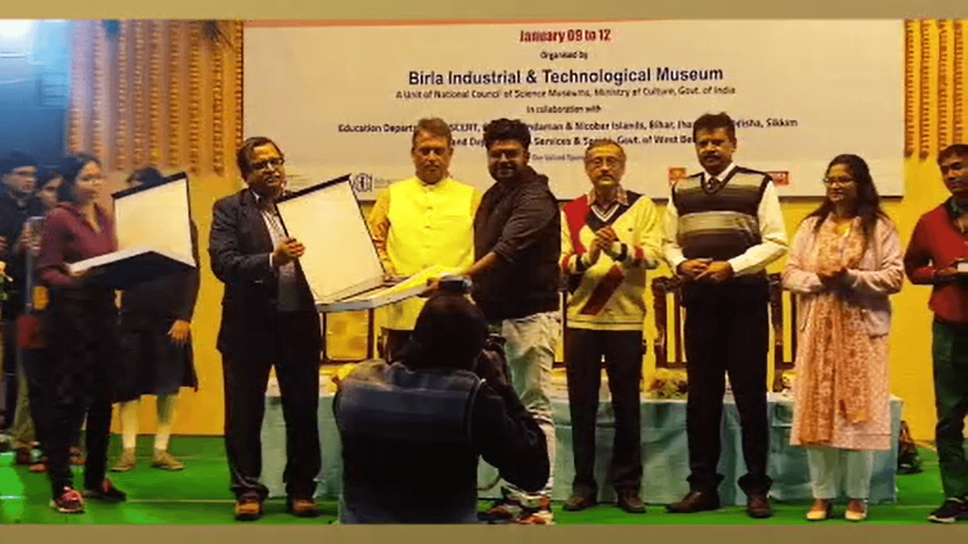 କୋଟପାଡ଼ରୁ କଲିକତା ବିଜ୍ଞାନ ବିଜୟ ଯାତ୍ରା