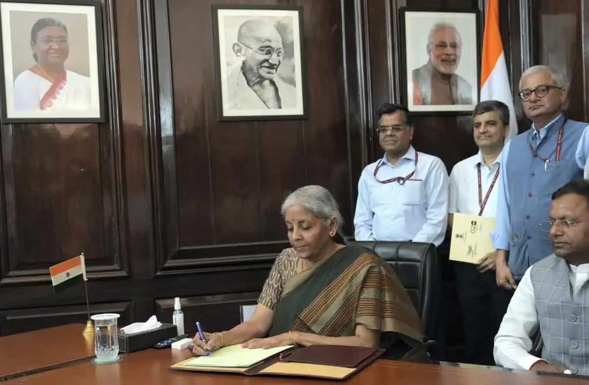 Nirmala Sitharaman formally takes charge of finance ministry