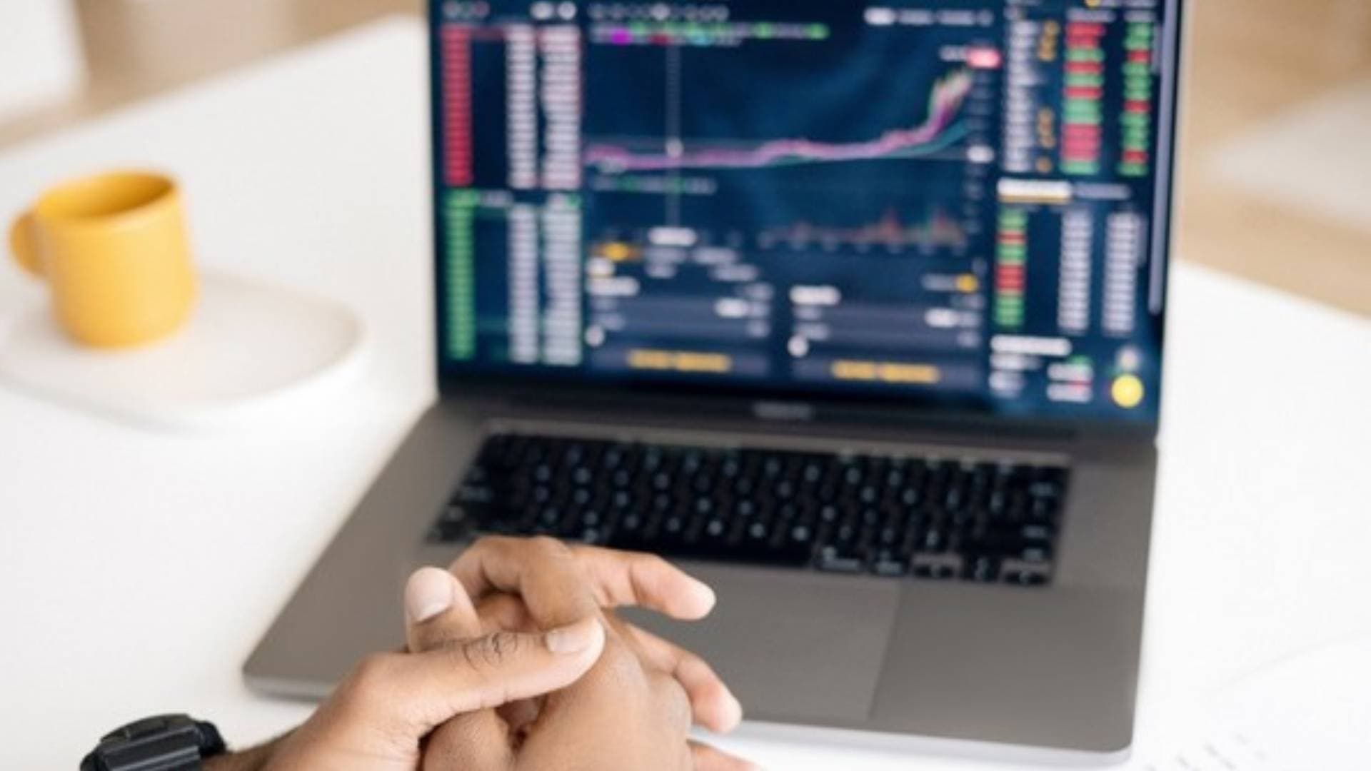 Market Soars: Sensex And Nifty Close In The Green Amid Global Rally