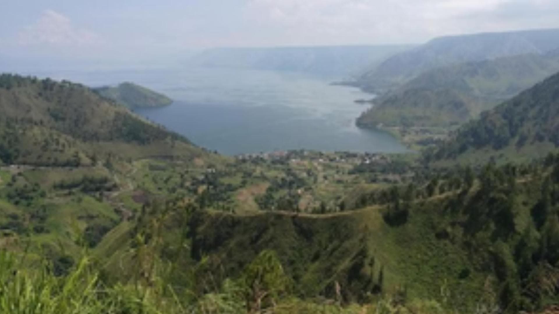 3 Killed, 10 Missing As Floods, Landslides Hit Indonesia's West Sumatra